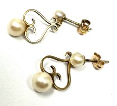 9ct Gold Cultured Pearl Heart Drop Earrings (1.8g)