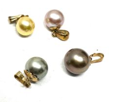 4 X 9ct Gold Multi-Colour Cultured Pearl Pendants (2.5g)