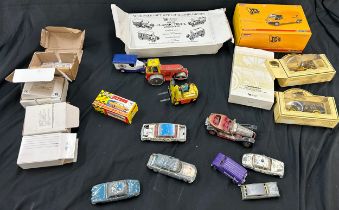 Selection of vintage and later assorted cars, some with original boxes to include Corgi, Dinky, Days