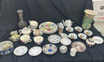 Selection of collectable items includes Royal Crown Derby Imari 6inch plate, Royal Worcester Evesham