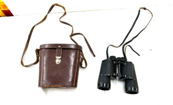 Carl Zeiss Jena 10x50W binoculars and leather hard case