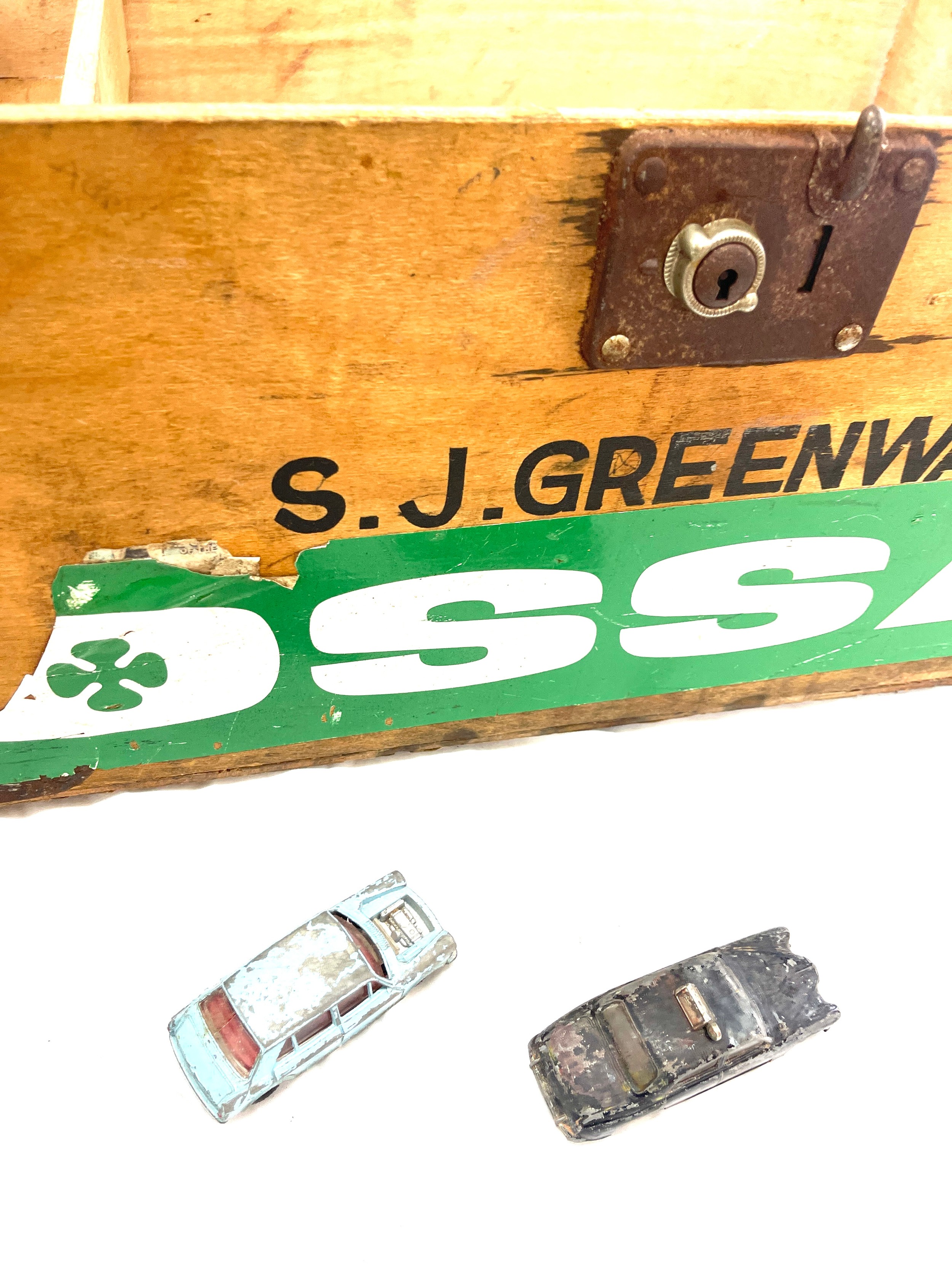 Selection of vintage collectable items to include a wooden advertising box, an exhaust, filter, - Image 4 of 8