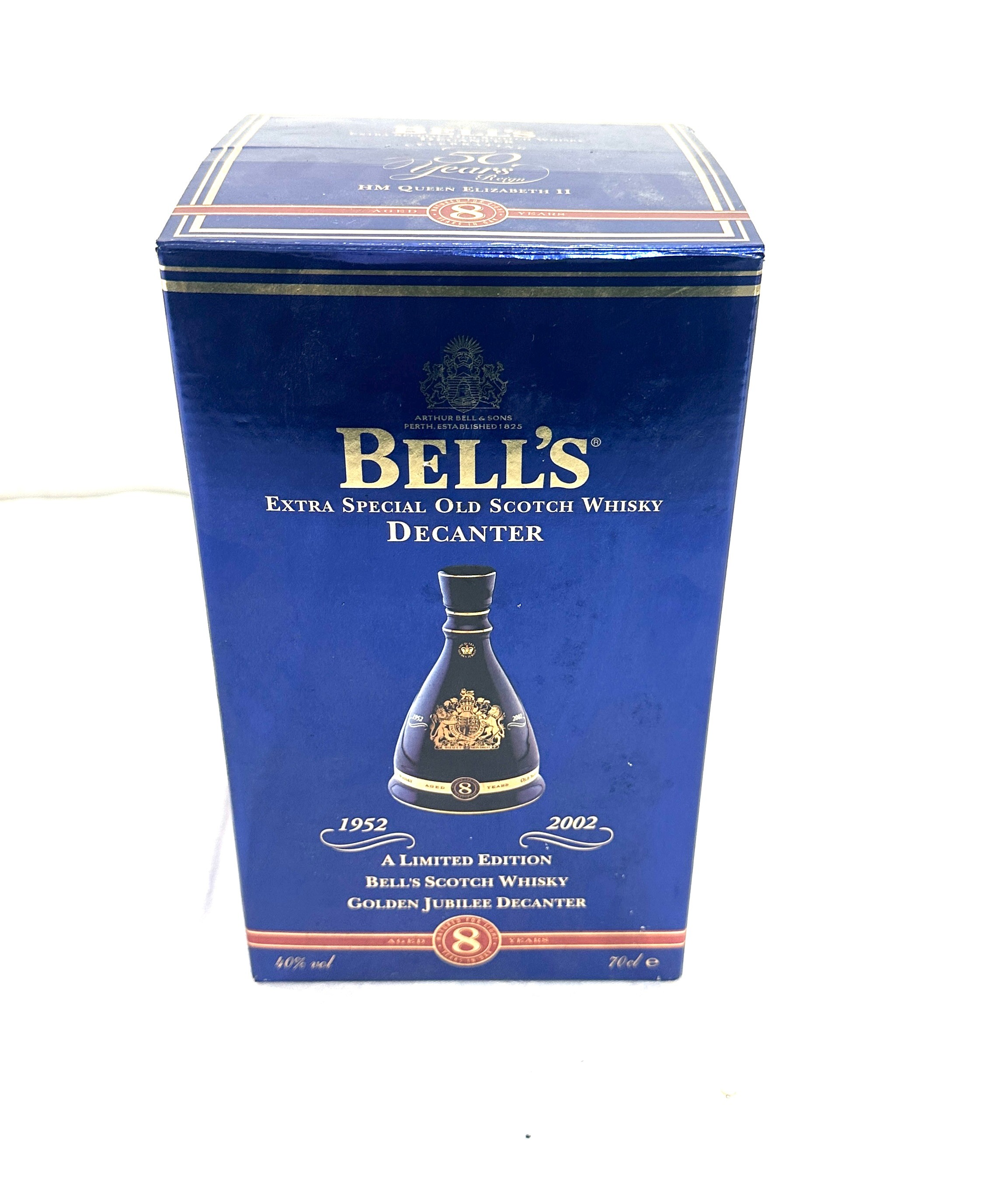 Bell's Celebrating 50 Years Reign HM Queen Elizabeth II Extra special old Scotch whisky decanter