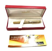 Boxed 14ct gold nib Sheaffer fountain pen, clip in tacft, overall good condition