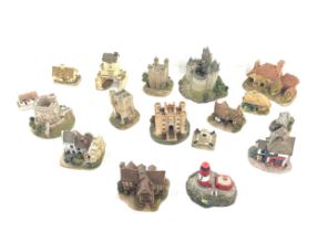 Selection of Lilliput ornaments to include: Britains heritage, Micklegate bar, Tower of London etc