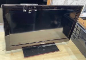 Samsung 32 inch TV model LE32c580j1k, working order with remote