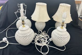 Selection of 5 matching table lamps, 3 large 2 small, untested