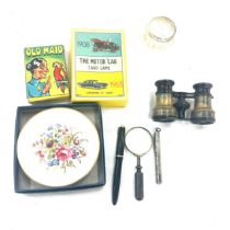 Tray of collectable items items includes ladies parker pen, binoculars, silver rimmed jar etc