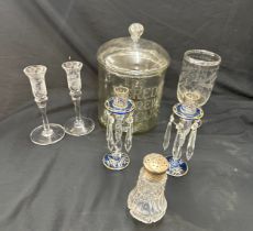 Selection of vintage and later glassware to include a silver top sugar shaker, Meredith and Drew