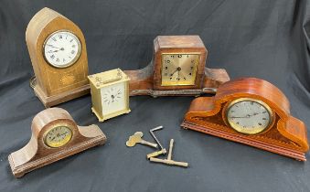 Selection of vintage mantel clocks with keys, all untested