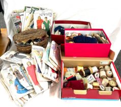 Large selection of vintage and later sewing accessories includes cotton needles, scissors and sewing