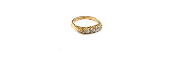 Vintage Ladies 18ct gold diamond ring, weight approximately 3.8 grams, ring size O