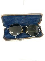 Cased pilot Aviator sunglasses