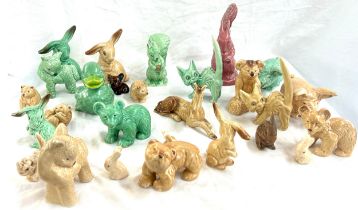 Large selection of Sylvac animals, colouring green, beige and pink,