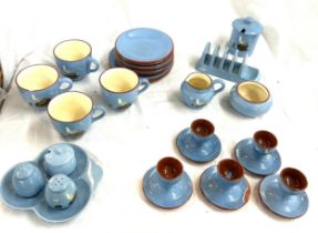 Selection of sandygate seagull ware pottery includes cups, saucers, egg cups etc