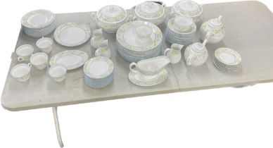 Royal Worcester Summerfield dinner service includes 14 dinner plates, 12 side plates, 3 cream