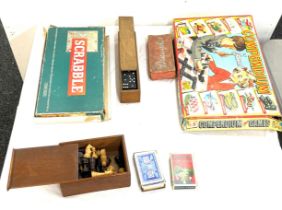 Selection of vintage games to include chest pieces, draughts, cards etc