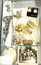 Selection of ladies vintage and later costume jewellery to include Trifari etc