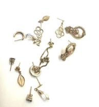 Selection of 9ct gold ladies earrings, total weight 9.6 grams
