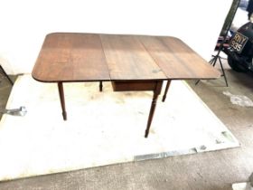 Oak gateleg table