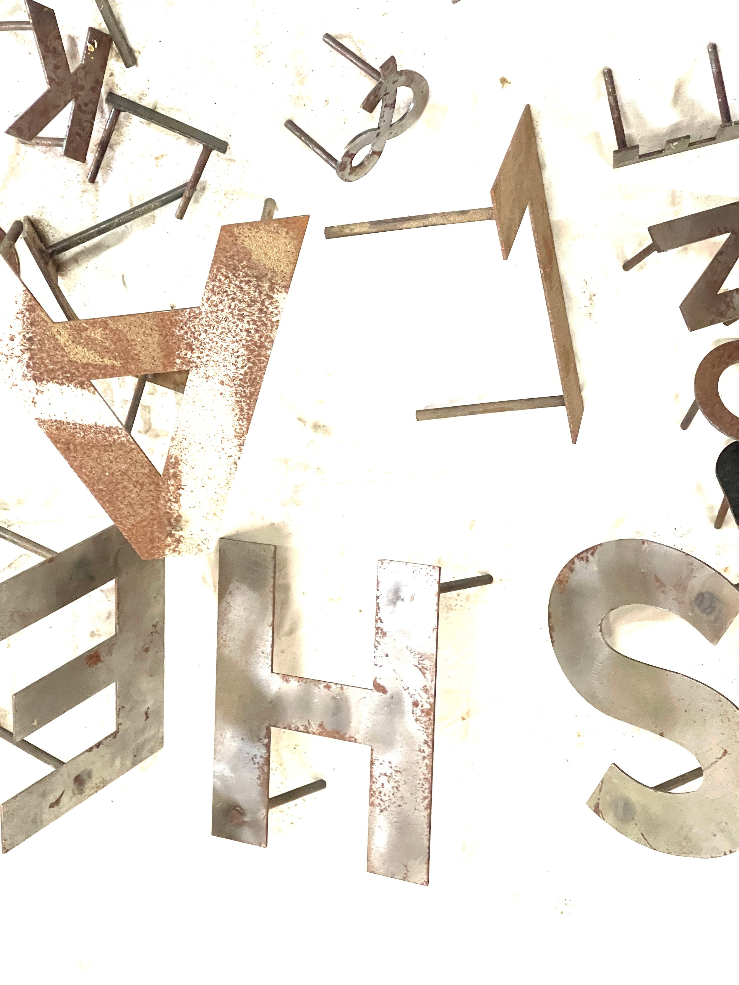 Selection of assorted metal display letters - Image 5 of 5