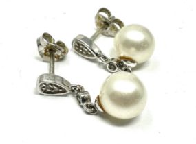 9ct white gold cultured pearl & diamond drop paired earrings (1.7g)