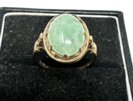 9ct gold vintage jade dress ring (3.5g)