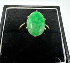 9ct gold jade dress ring (2.3g)