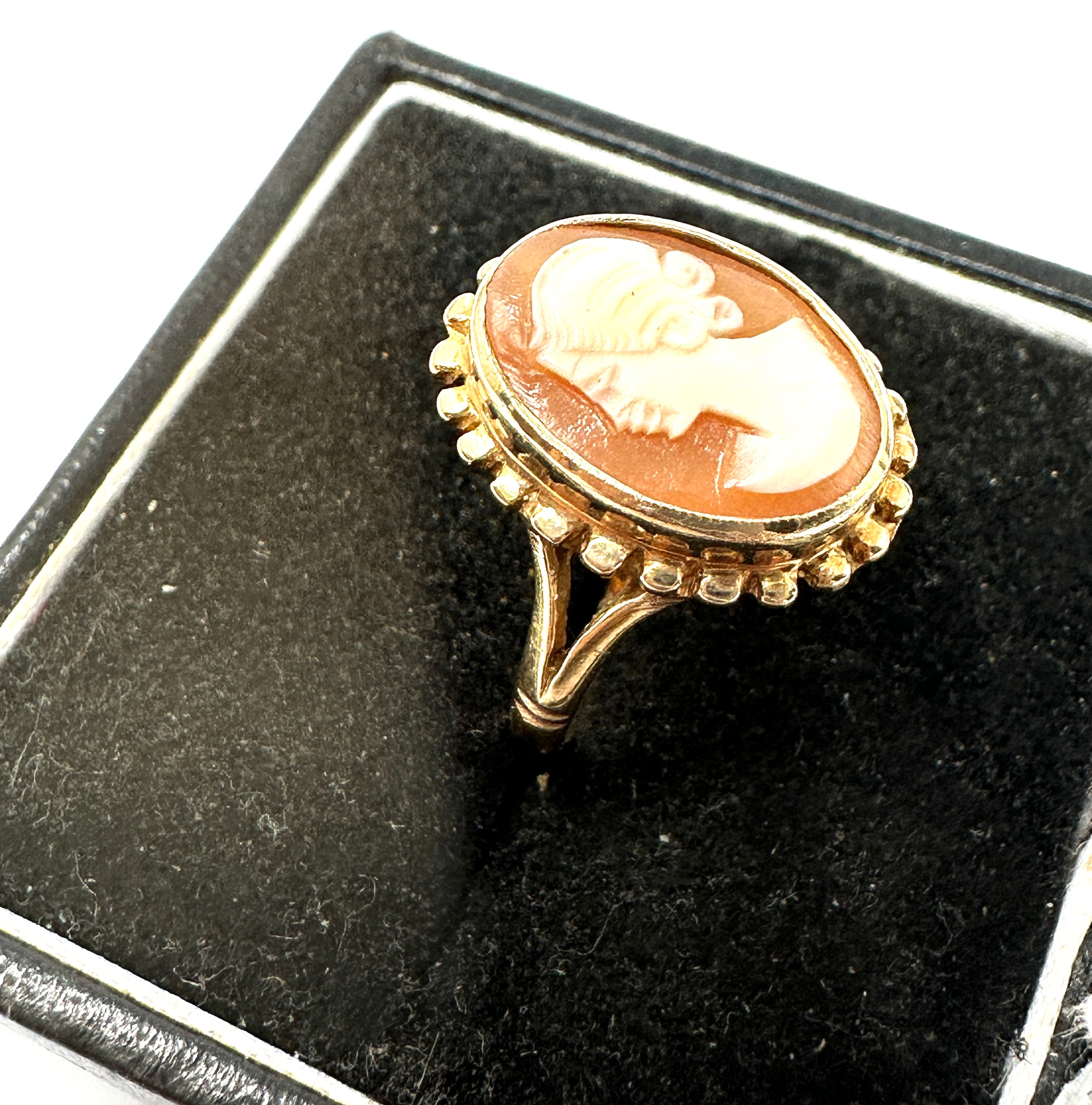 Vintage 9ct gold cameo set ring weight 3.1g - Bild 2 aus 3