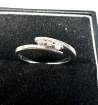 9ct white gold diamond crossover ring (1.7g)