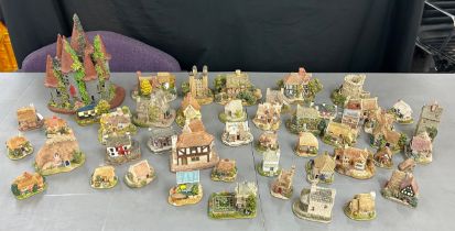 Large selection of assorted Lilliput lane cottages includes rock a by baby, lucky charms, the old