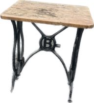 Wood and metal sewing table measures approximately 29 inches tall 25 inches wide 18.5 inches depth