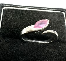 9ct white gold pink sapphire ring weight 3.3g