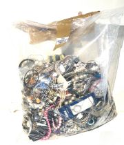 10kg UNSORTED COSTUME JEWELLERY inc. Bangles, Necklaces, Rings, Earrings.