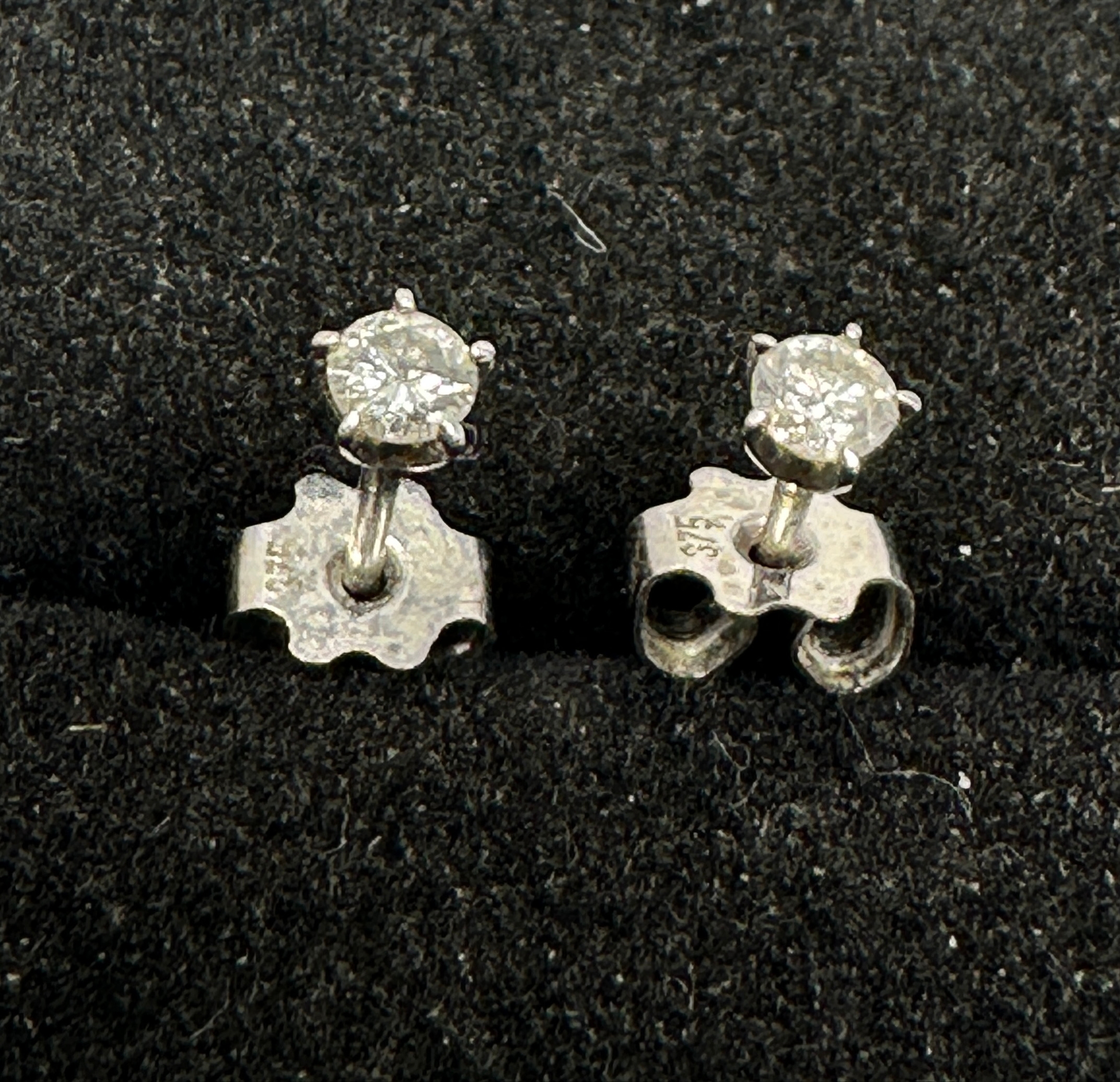 9ct white gold diamond earrings