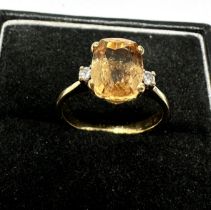 18ct citrine & diamond ring weight 3.5g