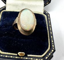 9ct gold opal dress ring (4.6g)