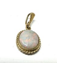 9ct gold vintage opal pendant (2g)