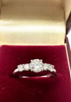 Fine 18ct white gold diamond ring est .1ct diamonds