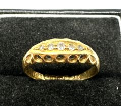 Antique 18ct gold diamond ring weight 2.6g