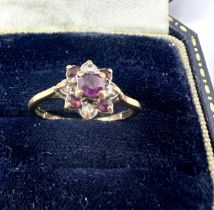 9ct gold ruby & diamond vintage cluster ring (1.7g)