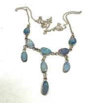 A silver boulder opal set necklace (9g)