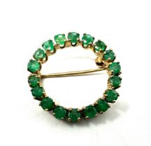 9ct gold emerald open circle brooch (2.1g)