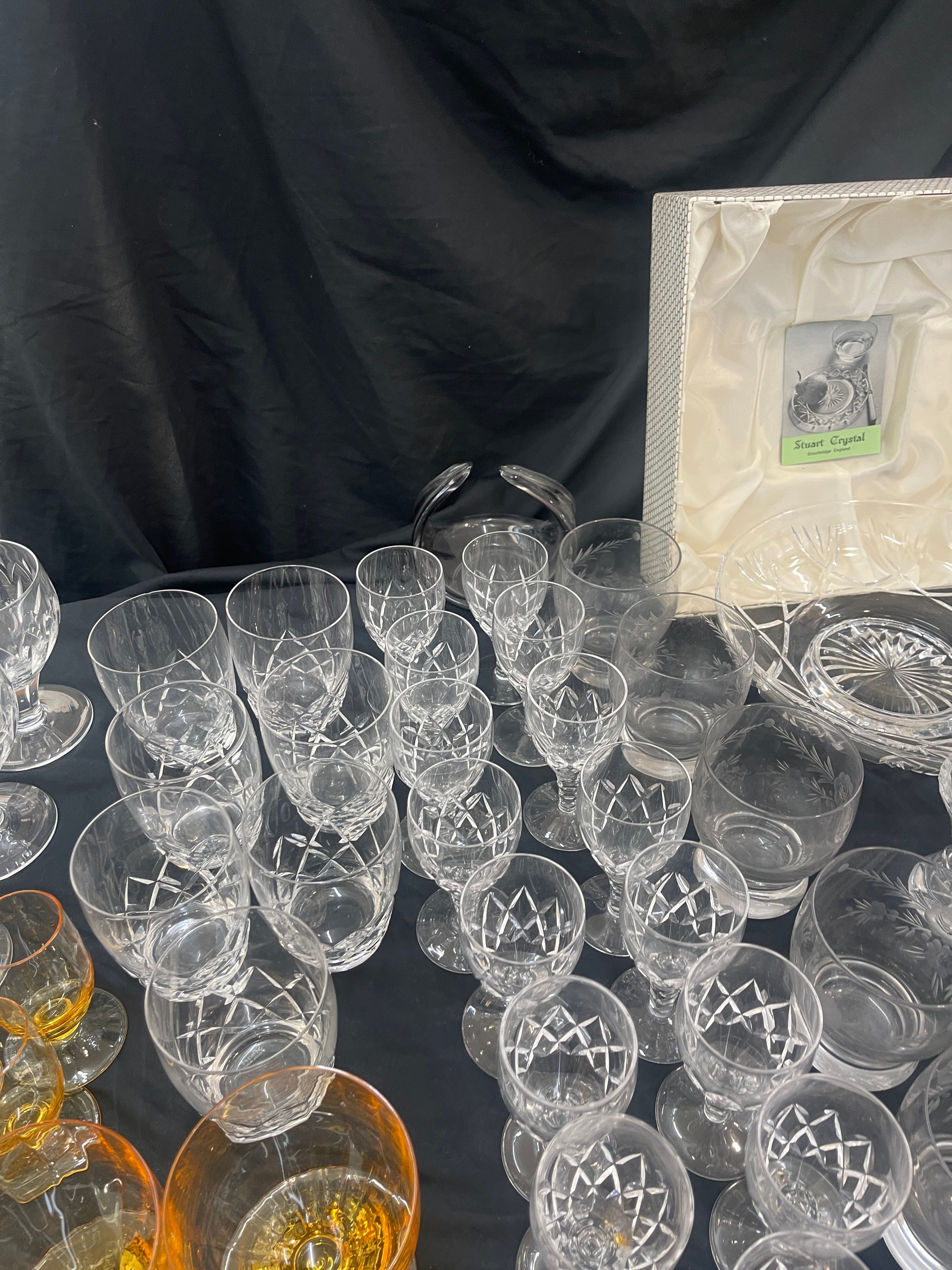 Large selection of vintage and later glassware includes deco styles decanter and glasses, boxed - Image 5 of 8