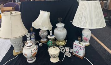 Large selection of vintage and later lamps, all untested