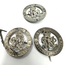 3 x WW1 Silver War Badges Numbered 262876, B132195 & 98495