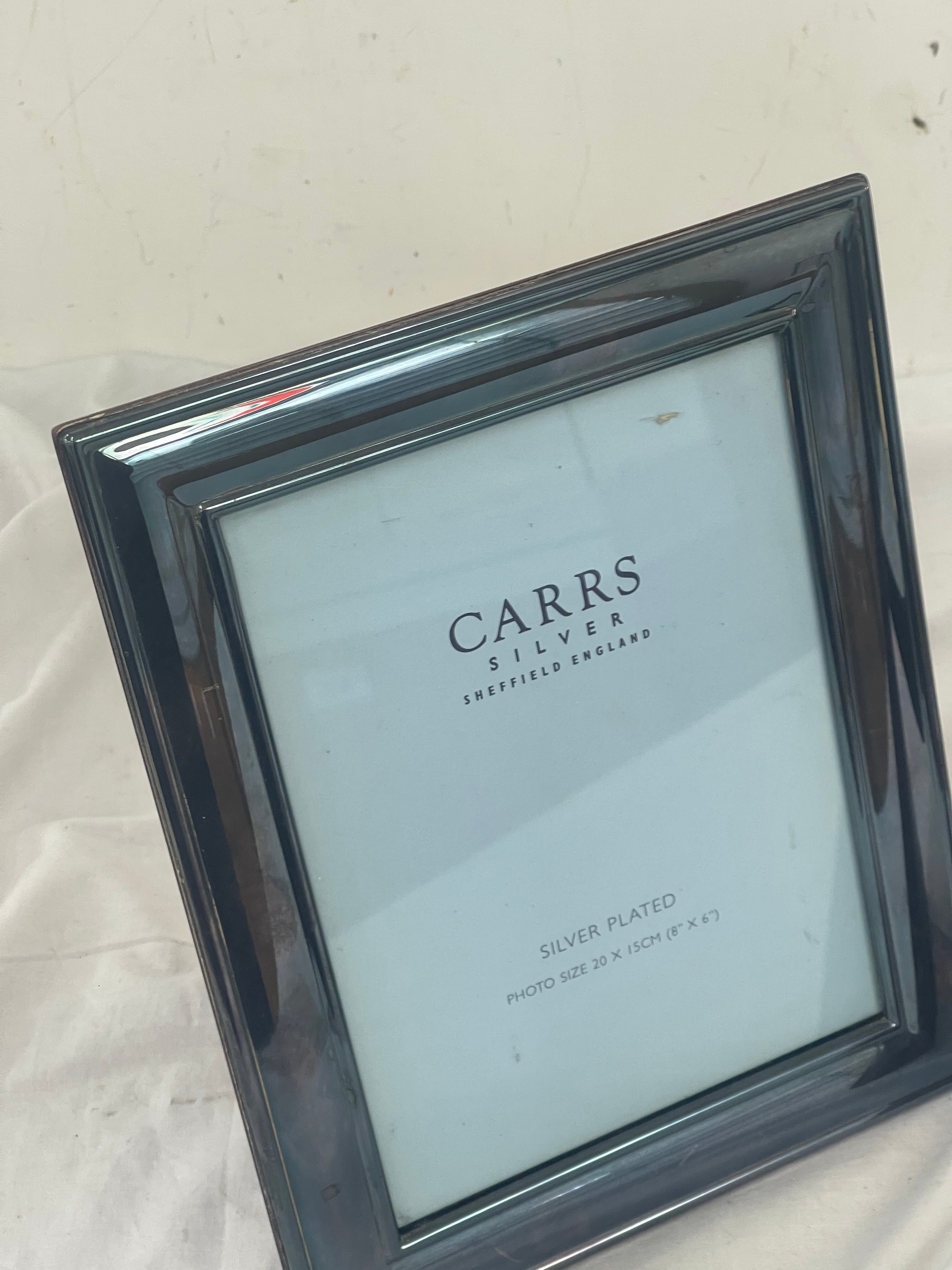 Pair of Carrs Silver plated photo frames, photo size 20 x 15cm - Image 3 of 4