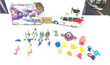 vintage kenner ghost busters ecto-1 car with original box and figures, damage to the box