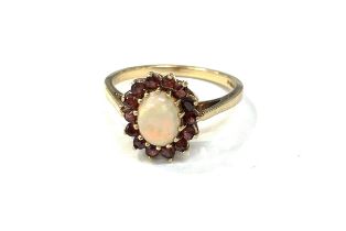 Ladies 9ct gold opal and garnet cluster ring 2.9grams ring size q