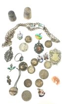 Selection of small silver items to include thimbles, coins, rings etc